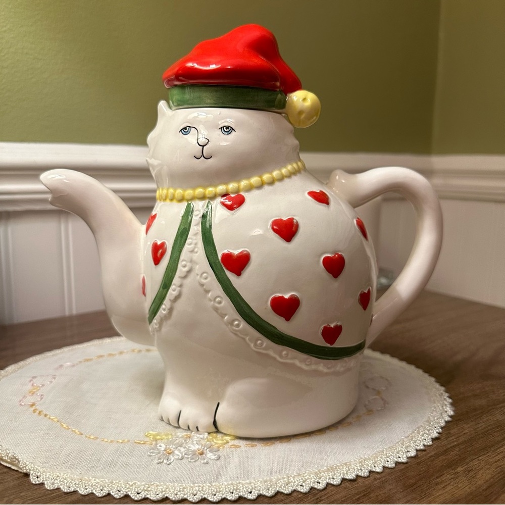 RARE Paula Best Bertholf 1986 for Shafford Cat in Pajamas Heart Dot Tea Pot